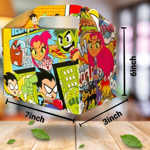 Teen Titans Gift Box and Accessories - Image 3