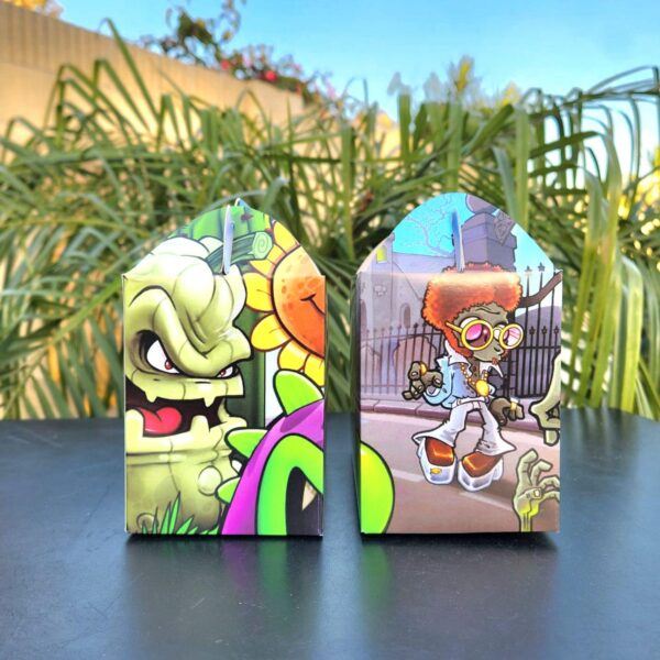 Plants vs Zombies Gift Box and Accessories - Image 15