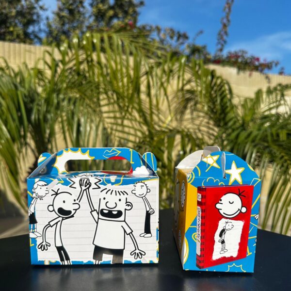 Diary of a Wimpy Kid Gift Box and Accessories - Image 9